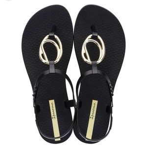 Ipanema sandals